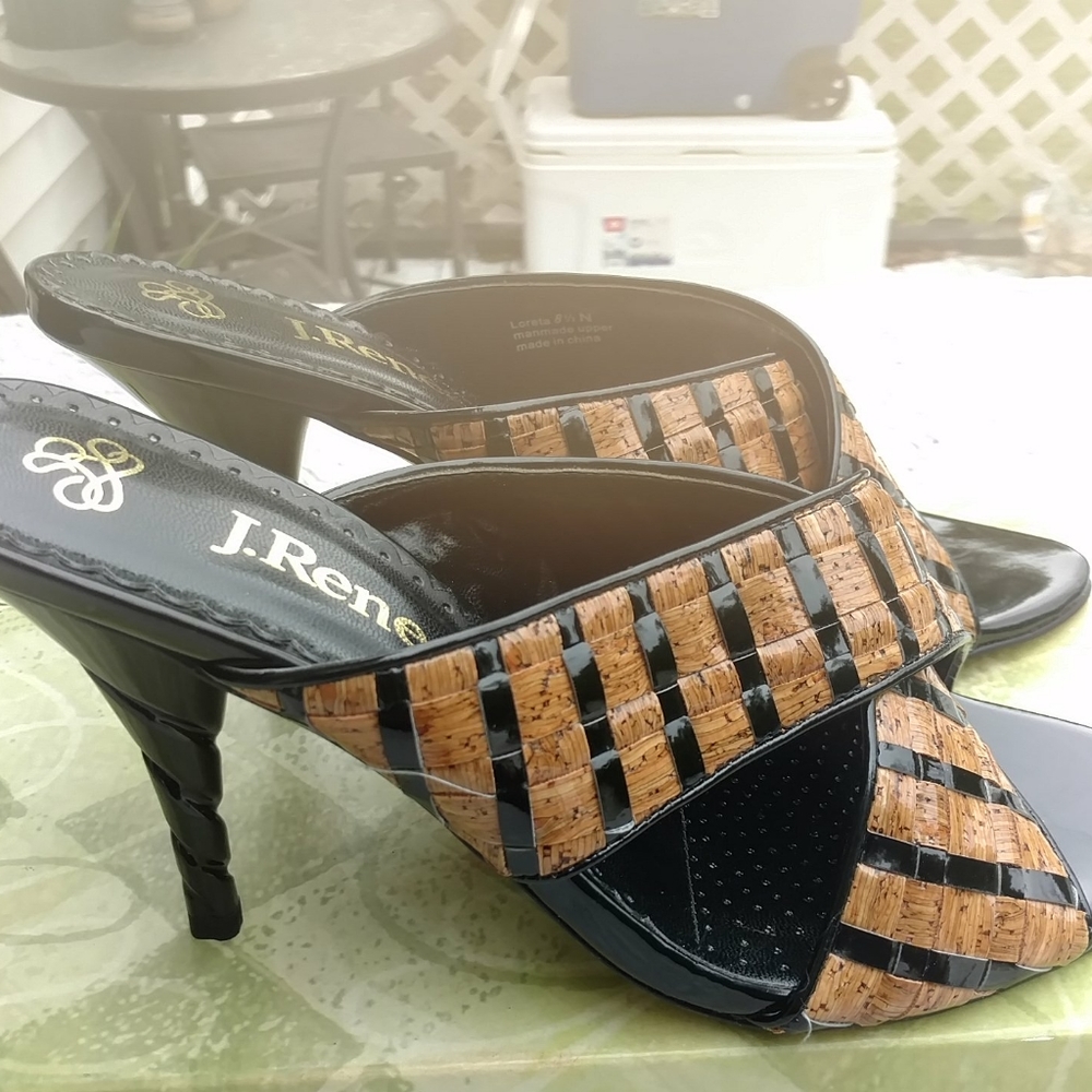 Shoe - Picture 2 of 3